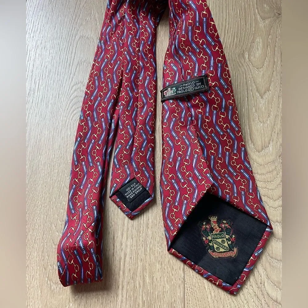 Paolo Gucci 100% silk neck tie